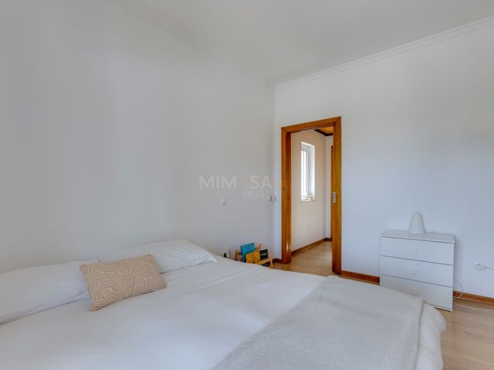 Image No.34-4 Bed House for sale