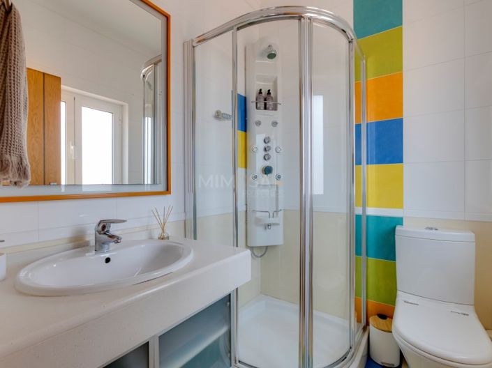 Image No.37-4 Bed House for sale