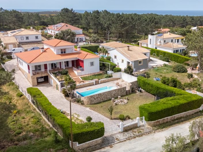 Image No.48-4 Bed House for sale