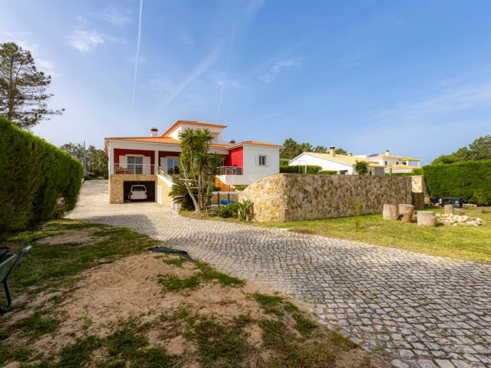 Image No.8-4 Bed House for sale