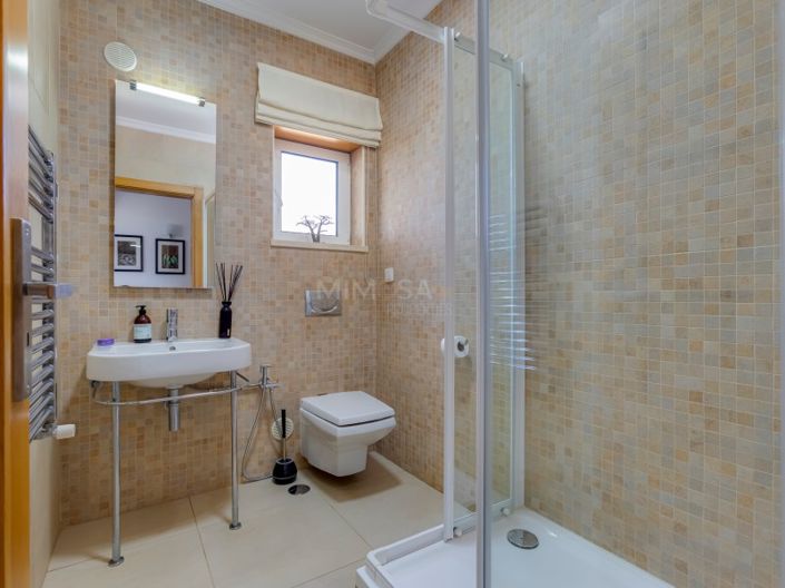 Image No.14-5 Bed House for sale