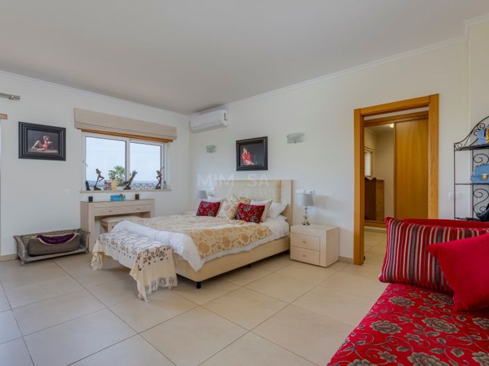 Image No.33-5 Bed House for sale