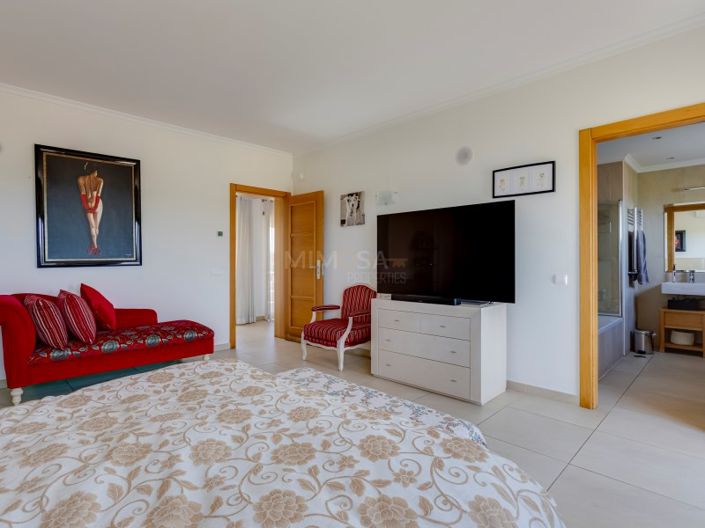 Image No.34-5 Bed House for sale