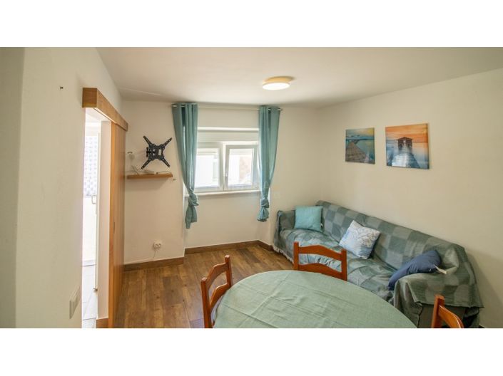 Image No.5-1 Bed House for sale