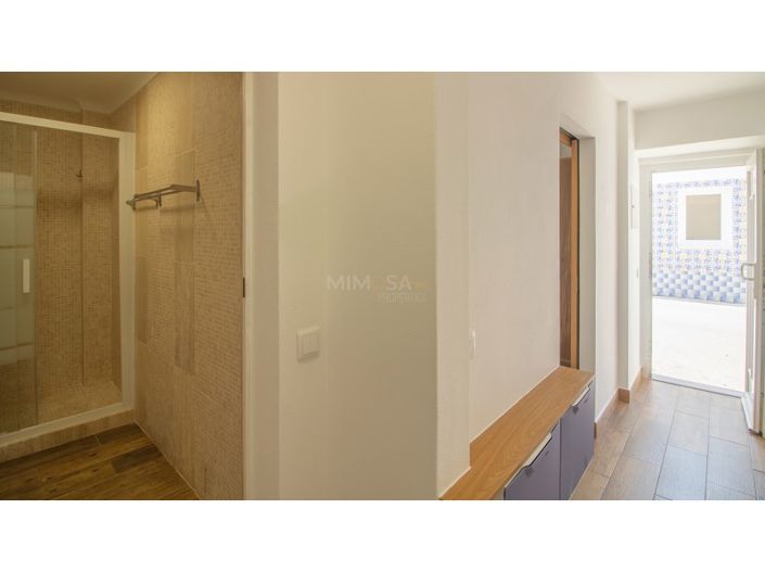 Image No.7-1 Bed House for sale