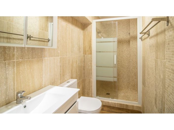 Image No.9-1 Bed House for sale