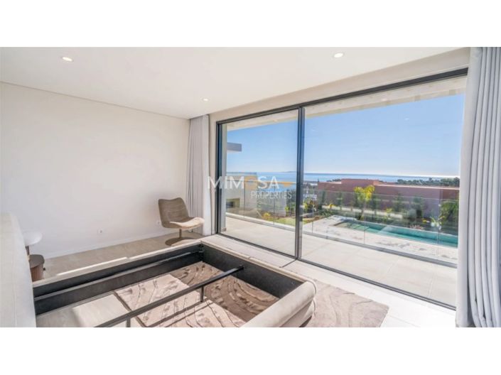 Image No.15-4 Bed House for sale