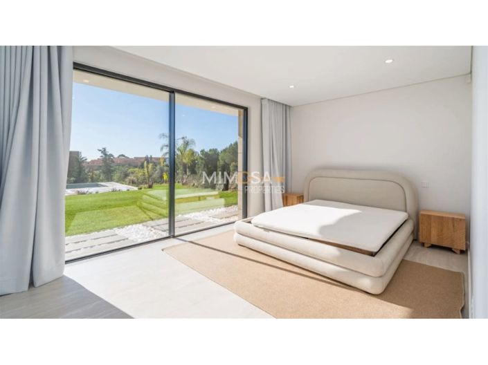 Image No.21-4 Bed House for sale