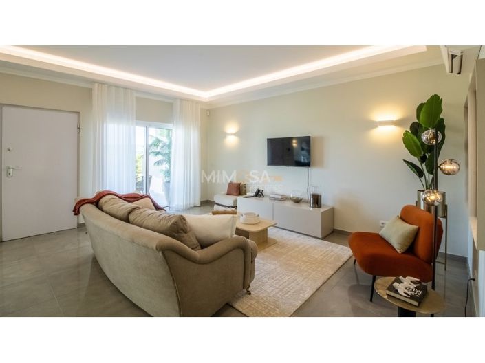 Image No.3-2 Bed House for sale