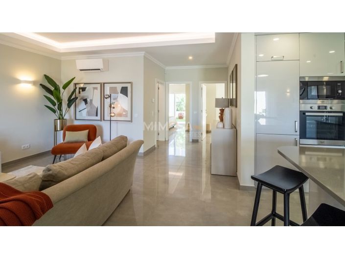 Image No.4-2 Bed House for sale