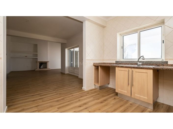 Image No.14-4 Bed House for sale