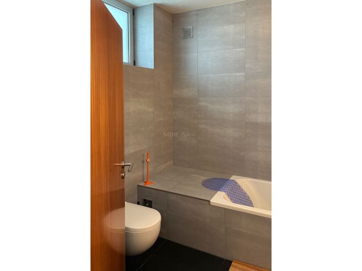 Image No.30-3 Bed House for sale