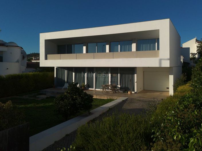 Image No.34-3 Bed House for sale