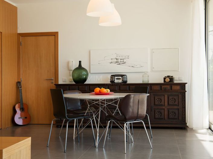 Image No.9-3 Bed House for sale