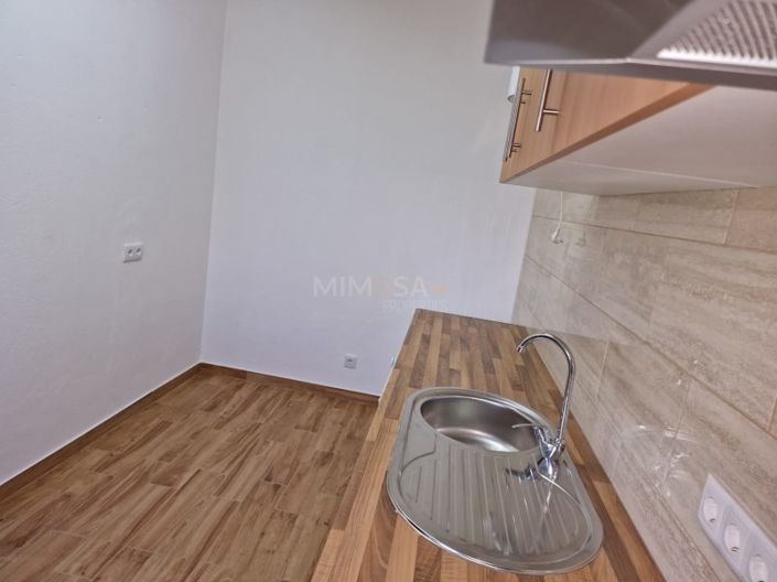 Image No.5-1 Bed House for sale