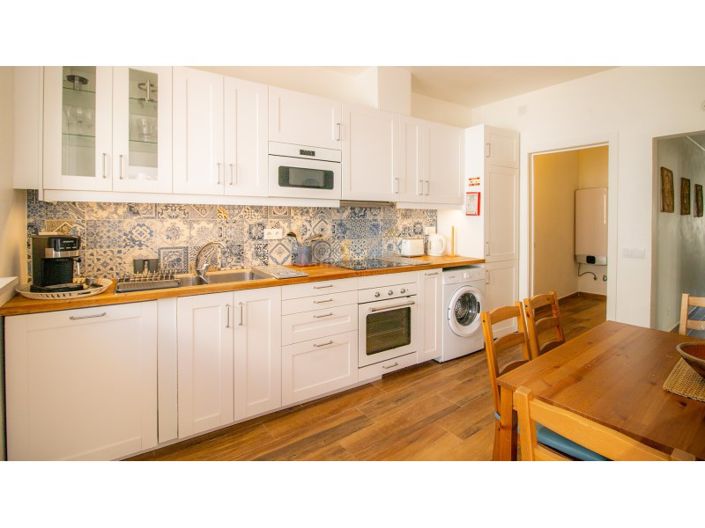 Image No.19-2 Bed House for sale