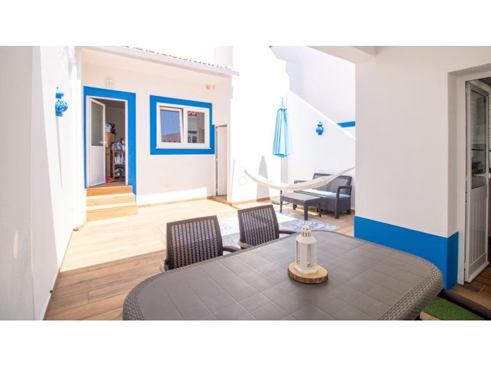 Image No.20-2 Bed House for sale