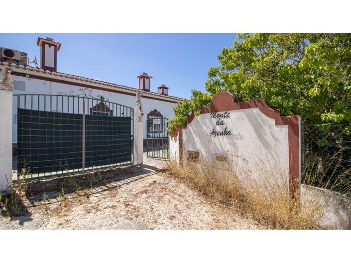 Image No.5-7 Bed Farmhouse for sale