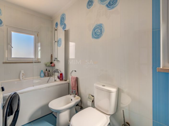 Image No.23-3 Bed House for sale