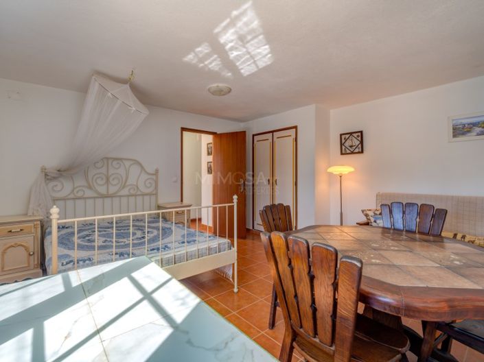 Image No.31-3 Bed House for sale