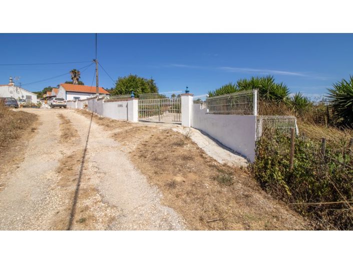 Image No.13-2 Bed House for sale