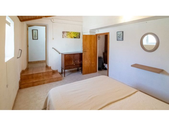 Image No.21-2 Bed House for sale
