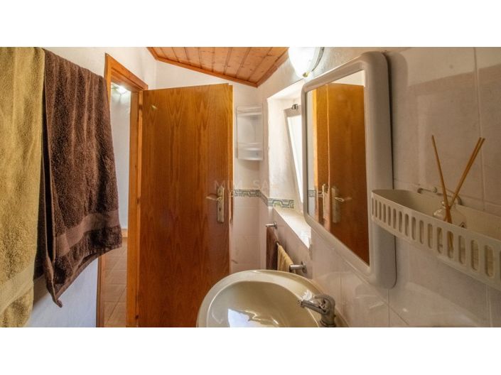 Image No.26-2 Bed House for sale