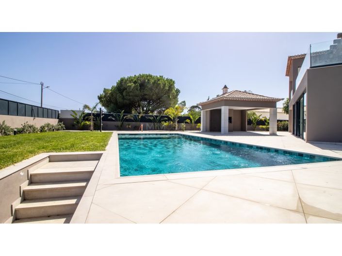 Image No.3-4 Bed House for sale