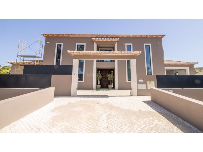 Image No.5-4 Bed House for sale