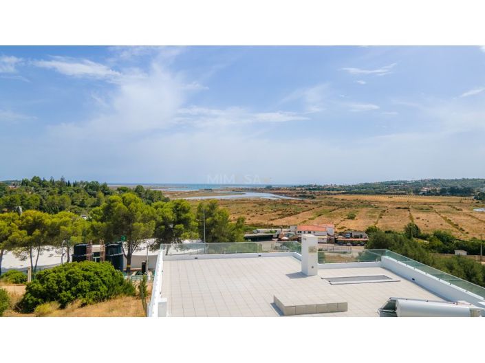 Image No.24-3 Bed House for sale