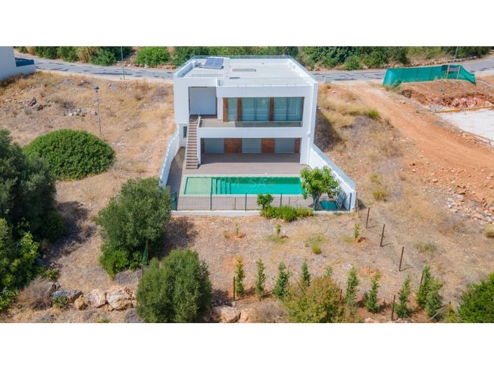 Image No.28-3 Bed House for sale