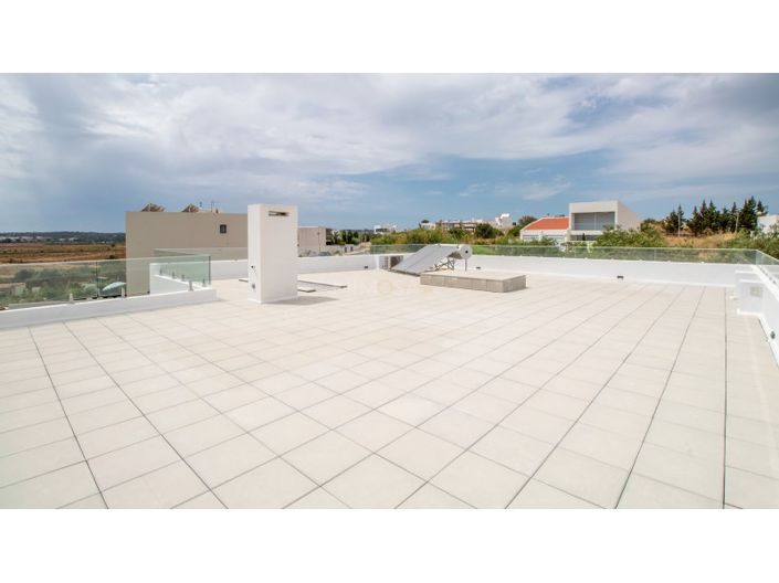 Image No.31-3 Bed House for sale