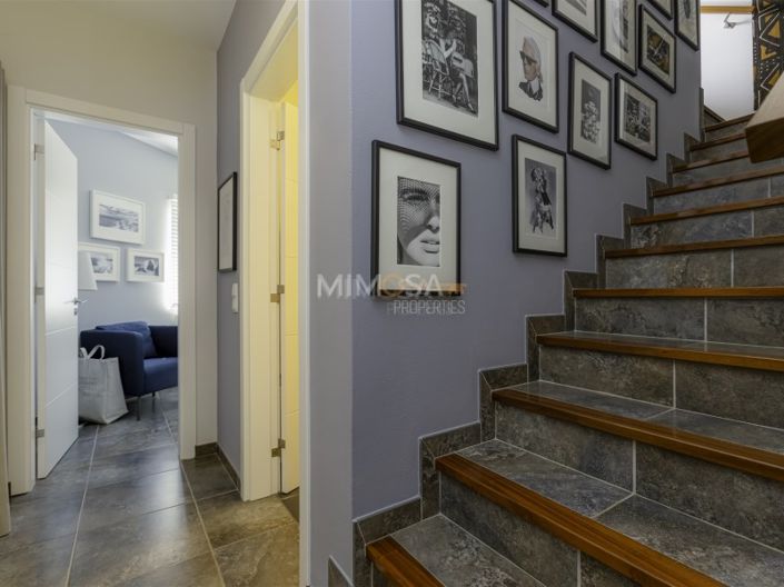 Image No.19-2 Bed House for sale