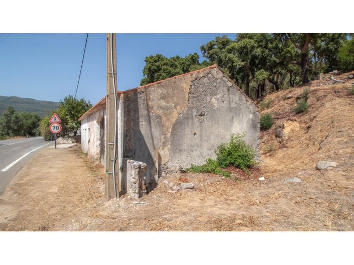 Image No.2-3 Bed Farmhouse for sale