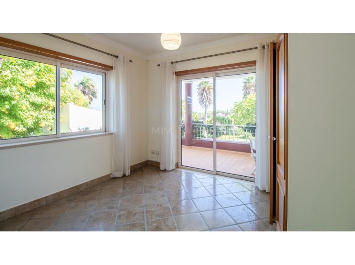 Image No.13-3 Bed House for sale