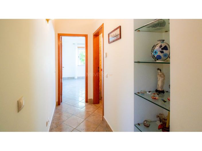 Image No.14-3 Bed House for sale