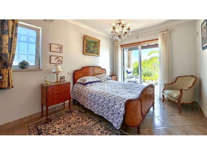 Image No.17-3 Bed House for sale