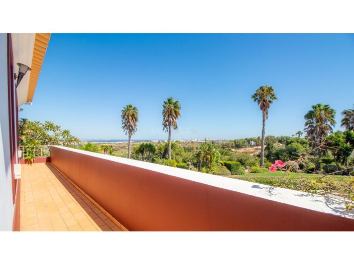 Image No.20-3 Bed House for sale