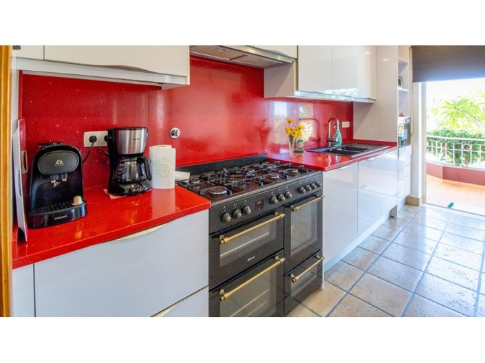 Image No.22-3 Bed House for sale