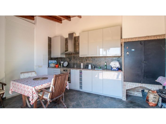 Image No.25-3 Bed House for sale