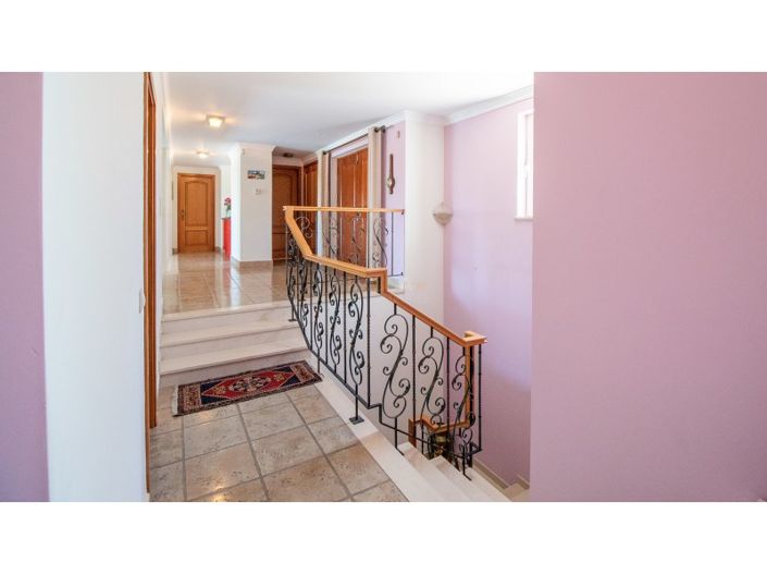 Image No.27-3 Bed House for sale