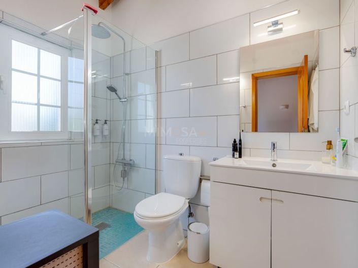 Image No.18-3 Bed House for sale