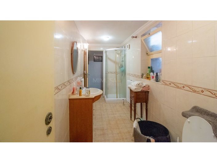 Image No.21-3 Bed House for sale