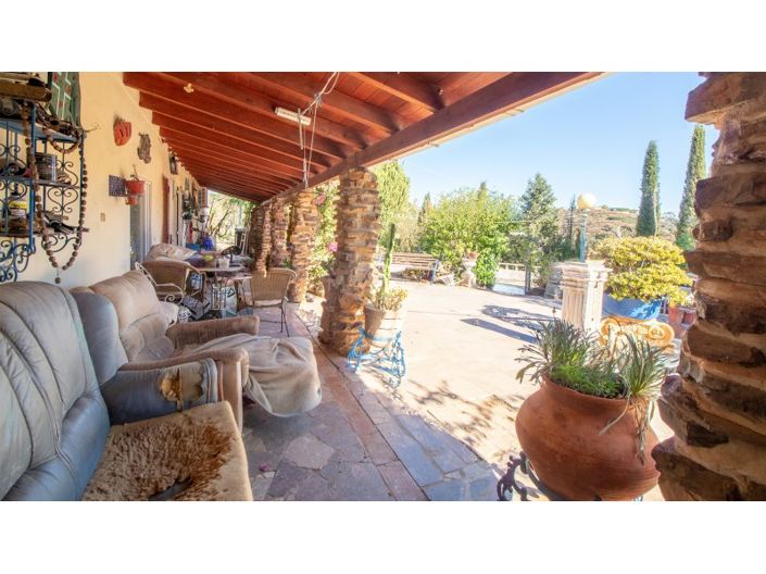 Image No.8-3 Bed House for sale
