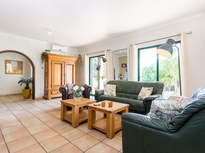 Image No.19-3 Bed House for sale