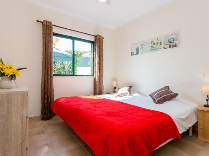 Image No.25-3 Bed House for sale