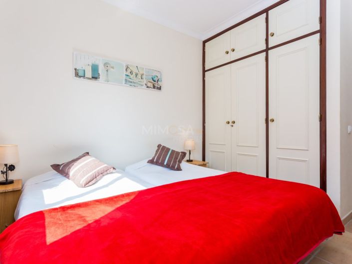 Image No.26-3 Bed House for sale