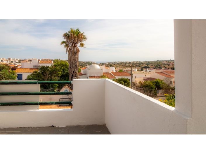 Image No.19-4 Bed House for sale