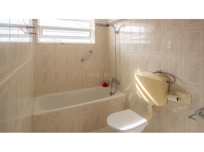 Image No.21-4 Bed House for sale