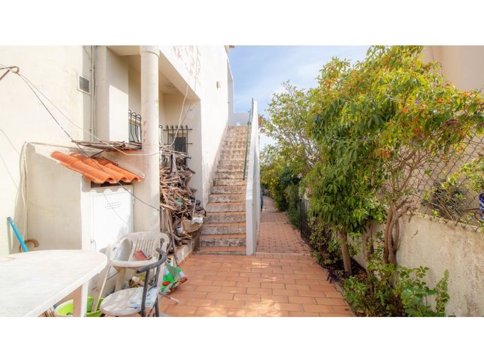 Image No.22-4 Bed House for sale
